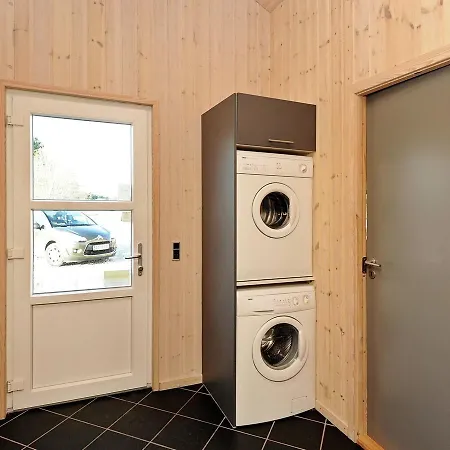 بيت للعطل Four-bedroom Holiday In 5 Oksbøl